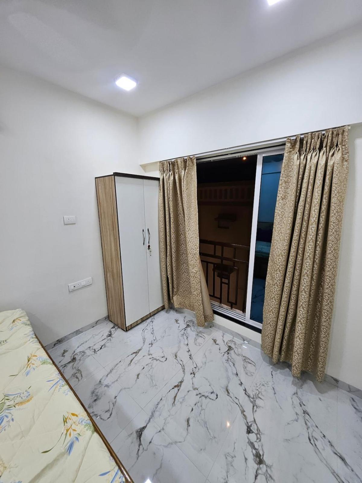 Apartment Bandra Bloom- Spacious1bhk Near Lilavati&bandstand *