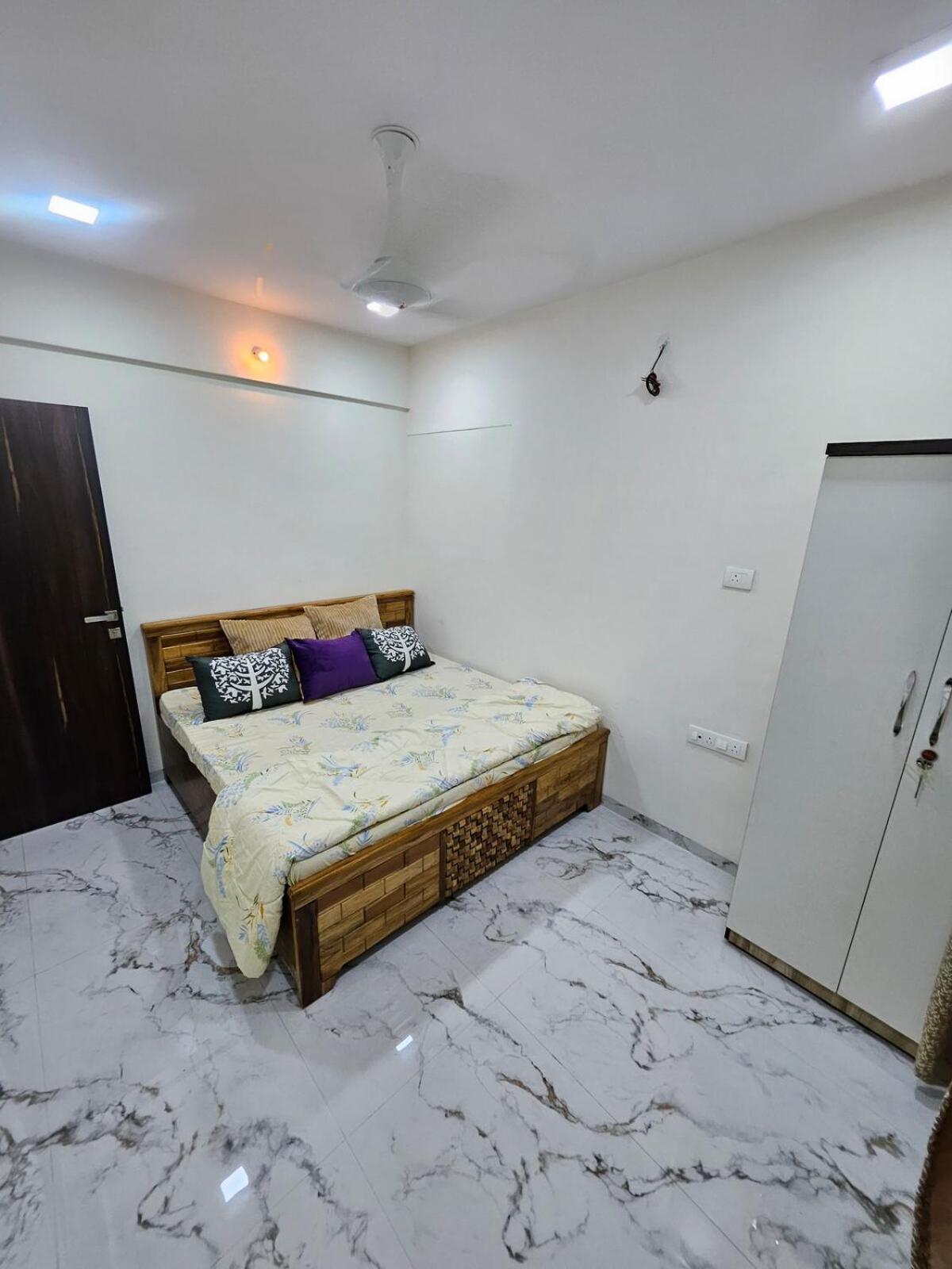 Apartment Bandra Bloom- Spacious1bhk Near Lilavati&bandstand *