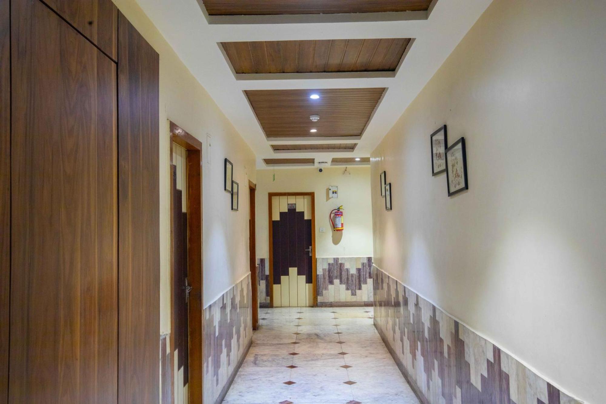Hotel Treebo Hiramani Parel Lalbaug