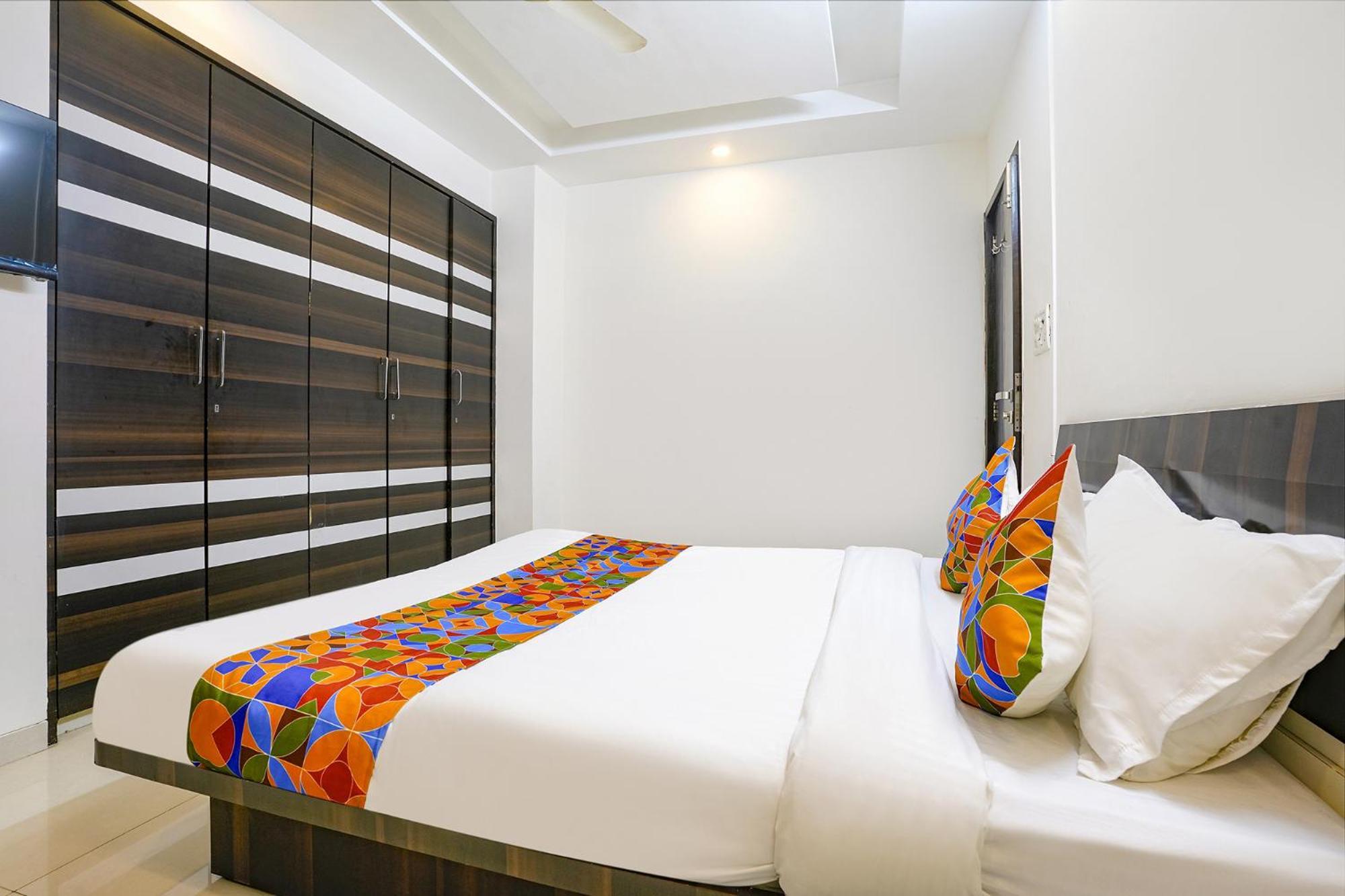 Hotel Fabhotel Shree Balaji 3*