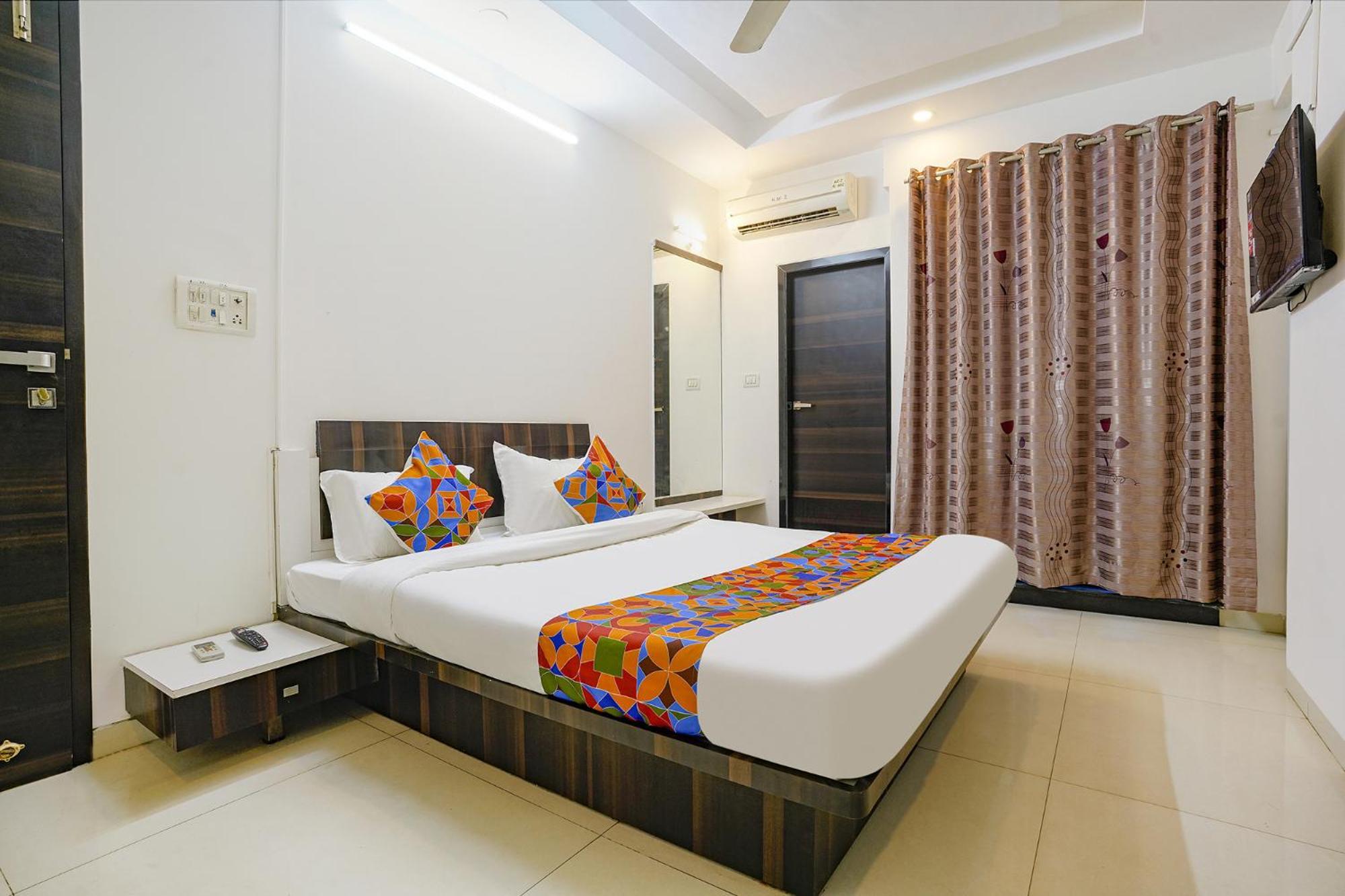 Hotel Fabhotel Shree Balaji