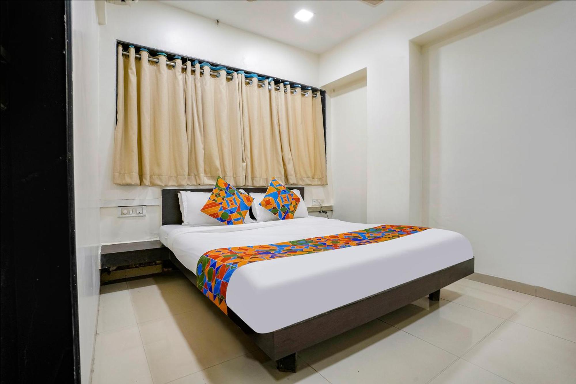 Hotel Kamran Residency-near Us Embassy