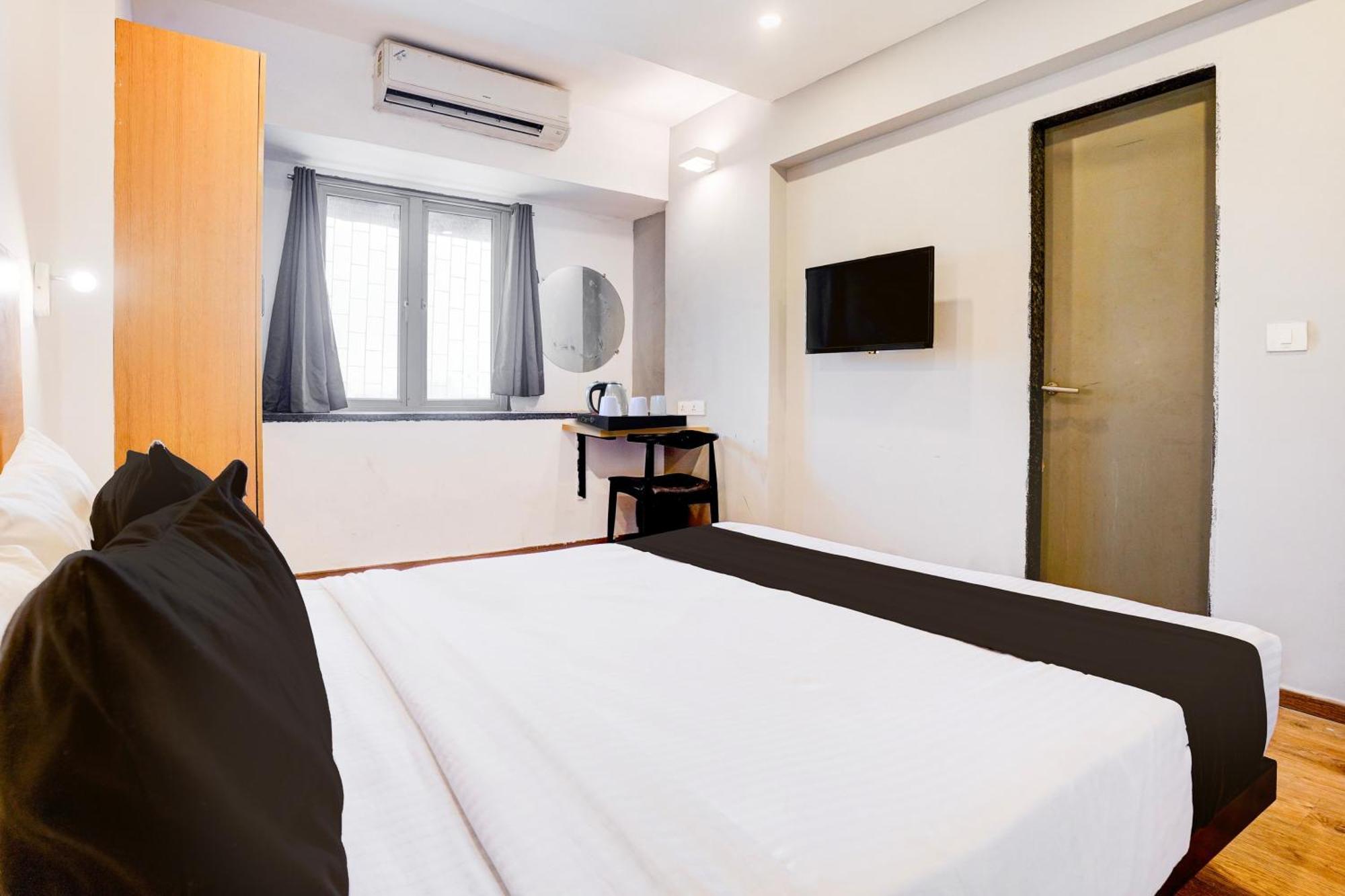 The Unicontinental Hotel