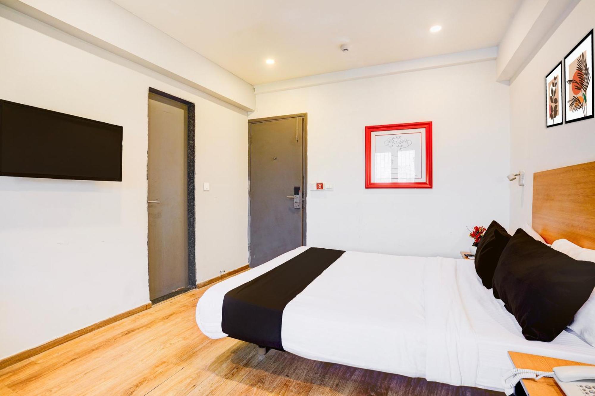 Super Townhouse Khar The Unicontinental 3* Mumbai