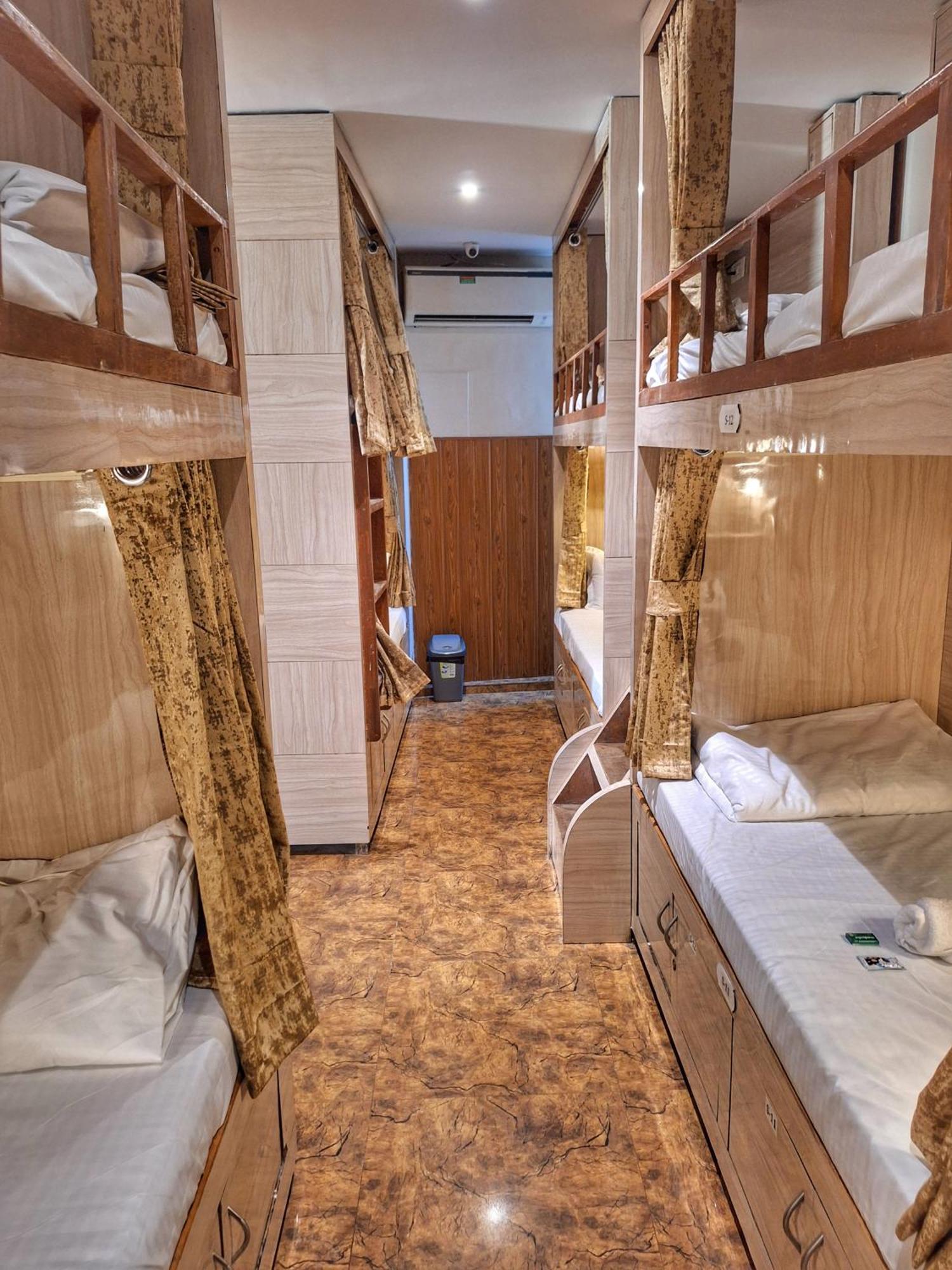 Capsule hotel Sheetal Dormitoy *