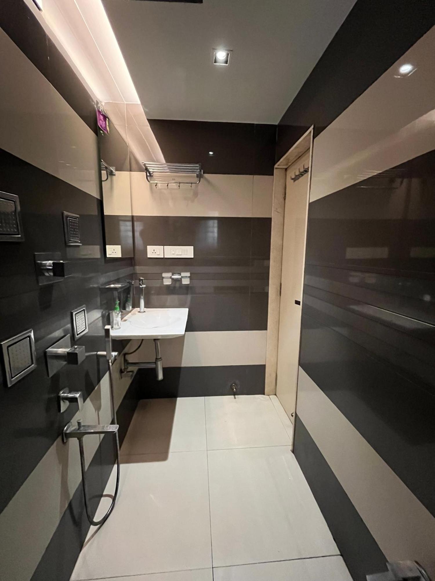 Zenith Luxe - Near Iit & Hiranandani, Powai Casa de hóspedes