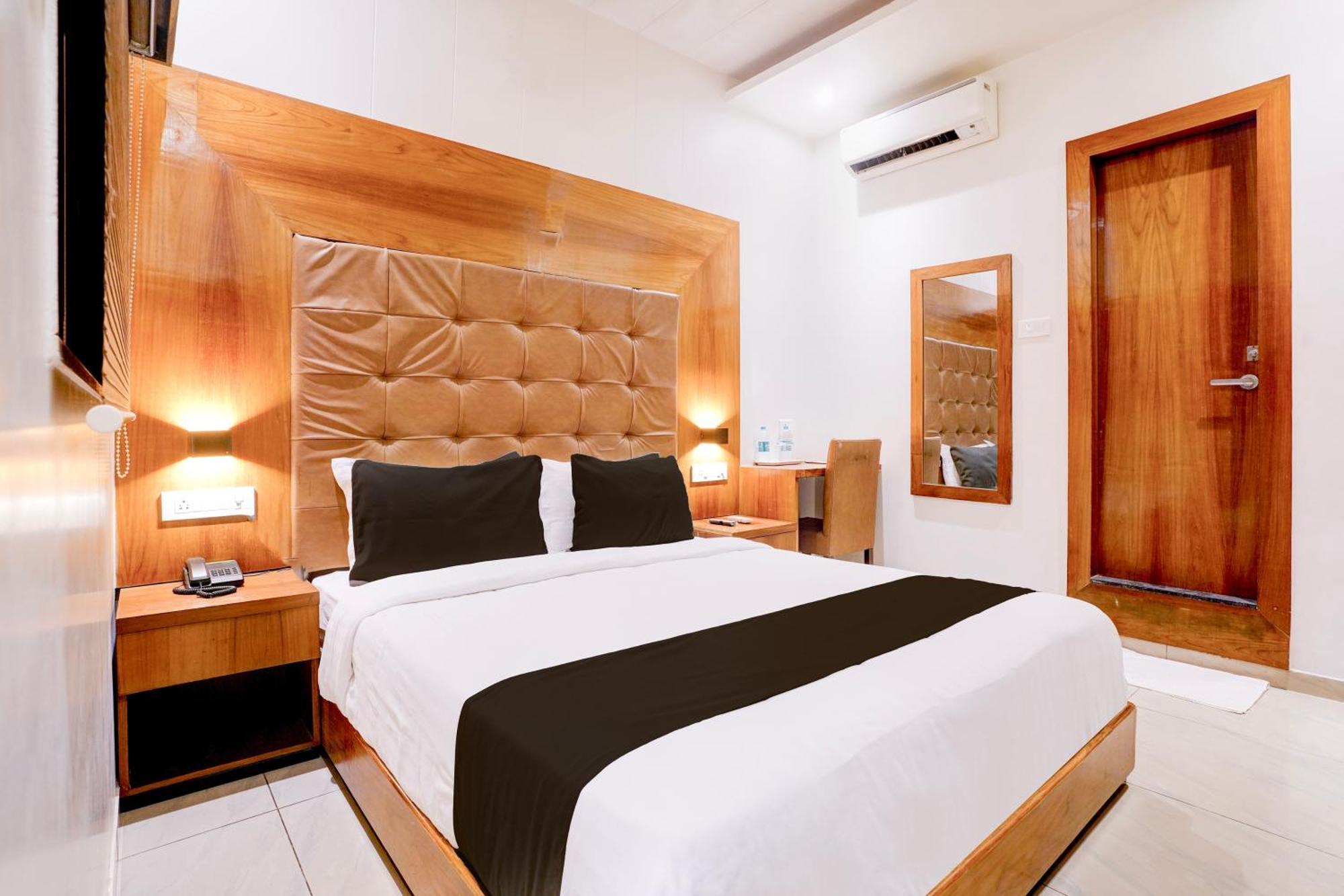 Super Townhouse Oak Times Square Le Western 3* Mumbai