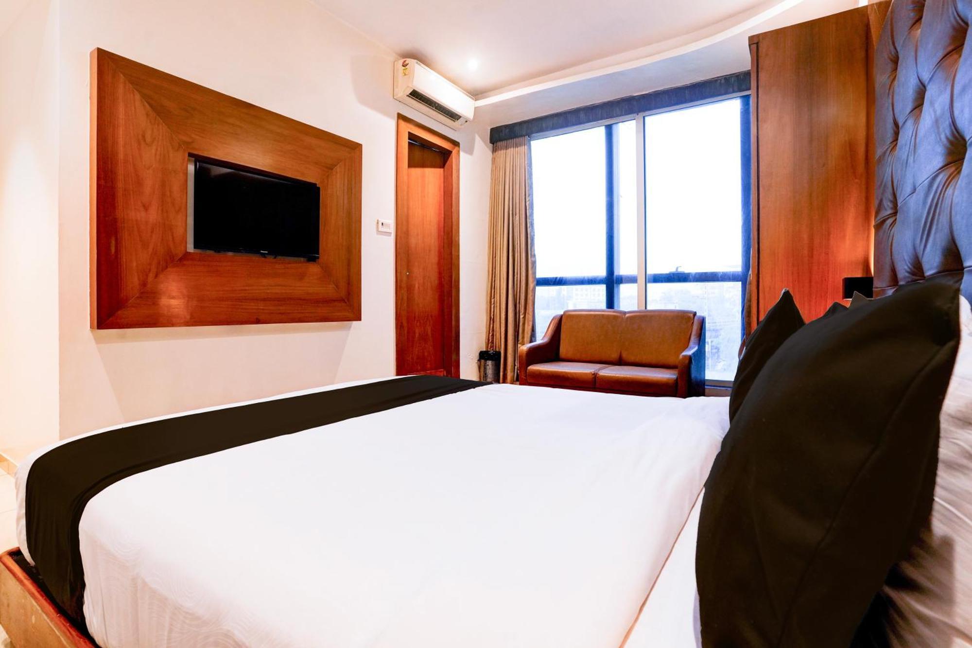 Hotel Super Townhouse Oak Times Square Le Western 3*