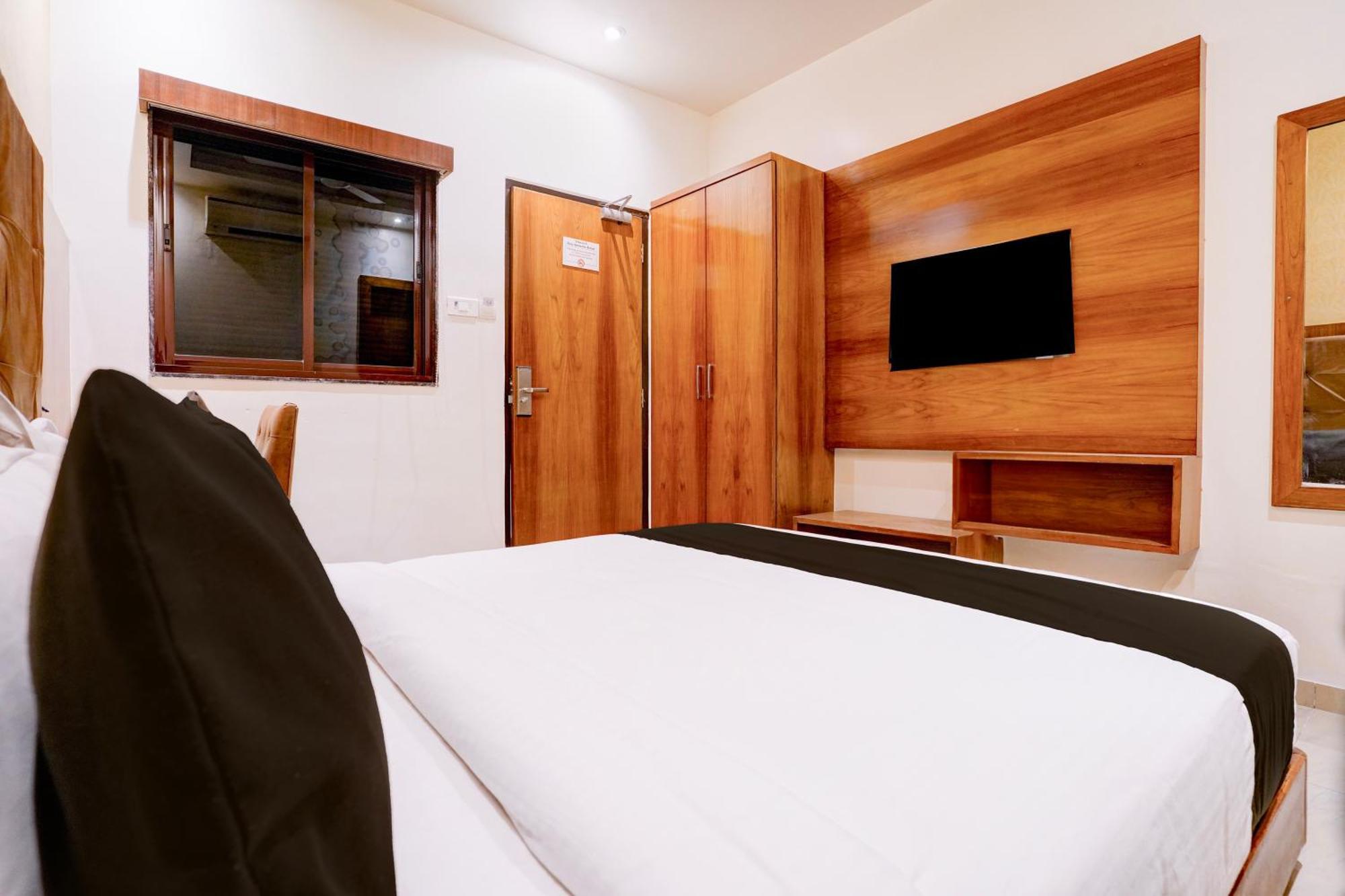 Super Townhouse Oak Times Square Le Western 3*