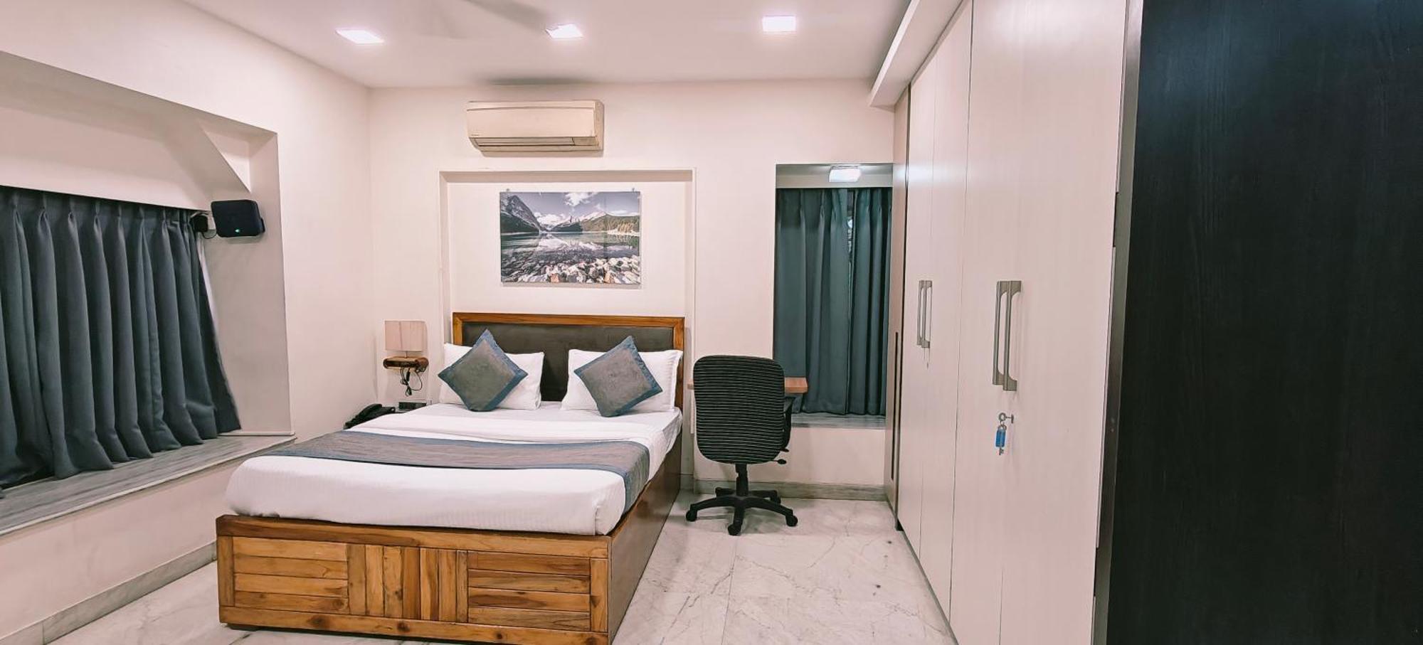 Tim Service Apartment Goregaon East Near Nesco Hotel