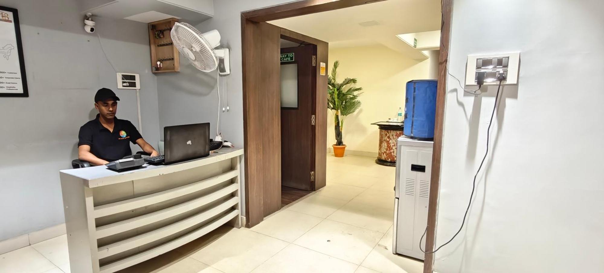 Tim Service Apartment Goregaon East Near Nesco Hotel