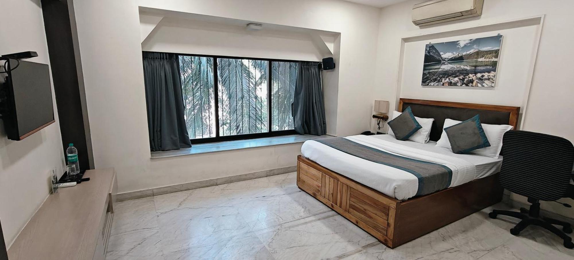 Tim Service Apartment Goregaon East Near Nesco Hotel Mumbai
