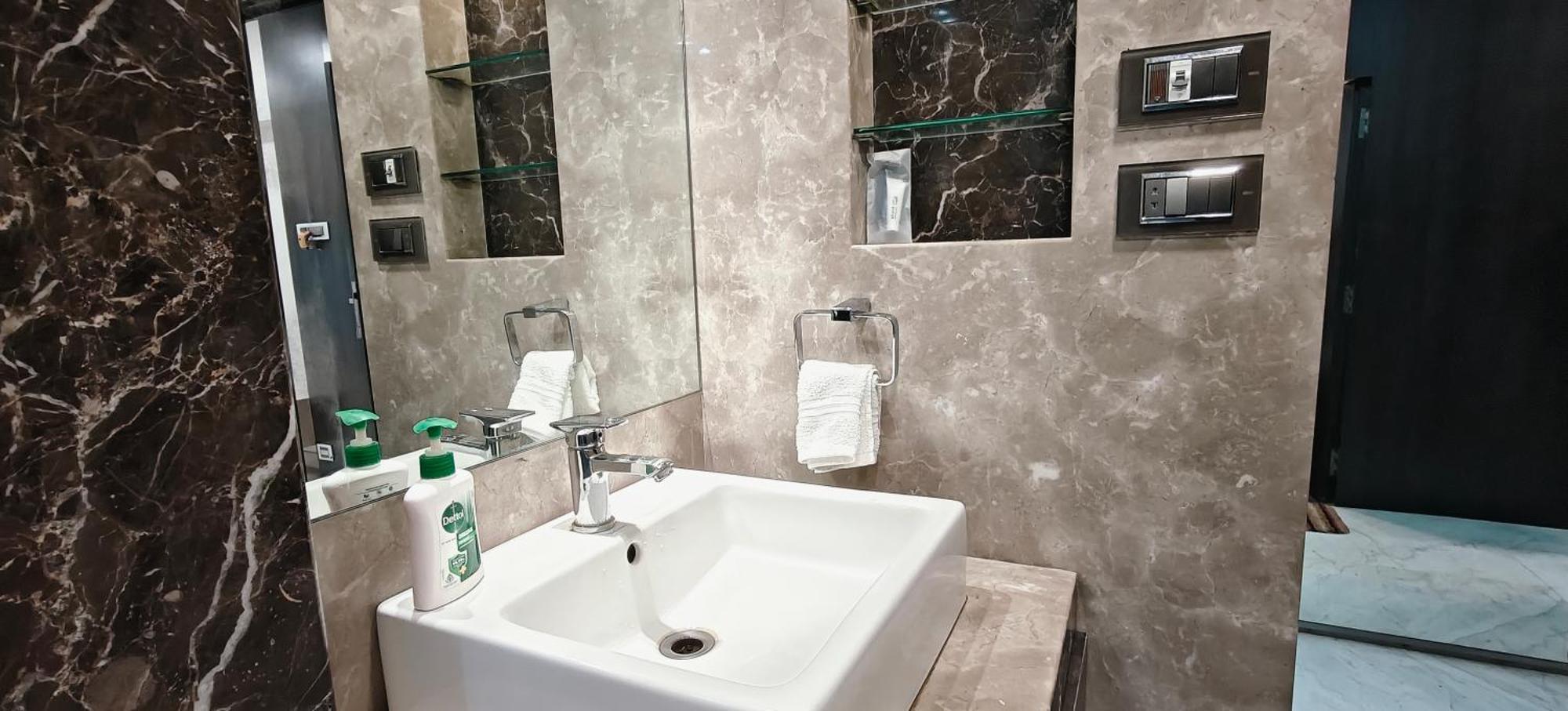 Tim Service Apartment Goregaon East Near Nesco Hotel Mumbai
