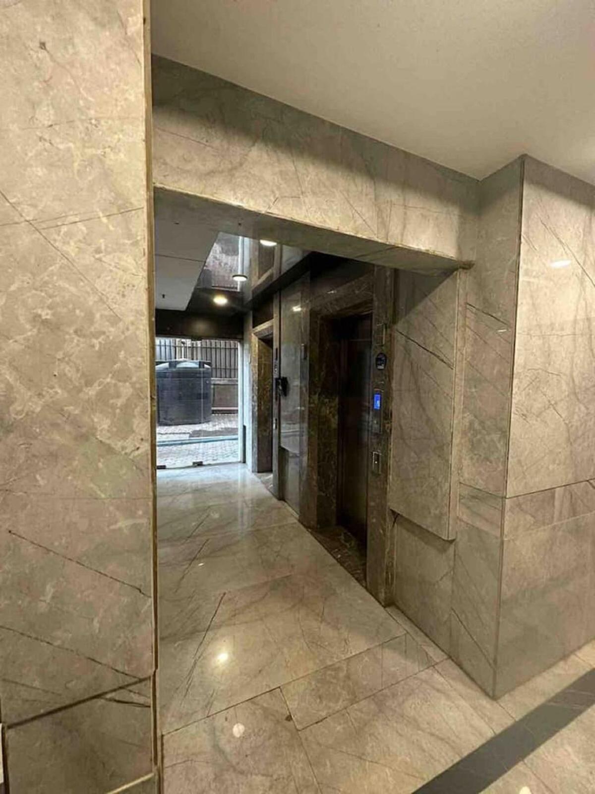 Apartment Ivy Splendour Dice Private Studio, Oshiwara *