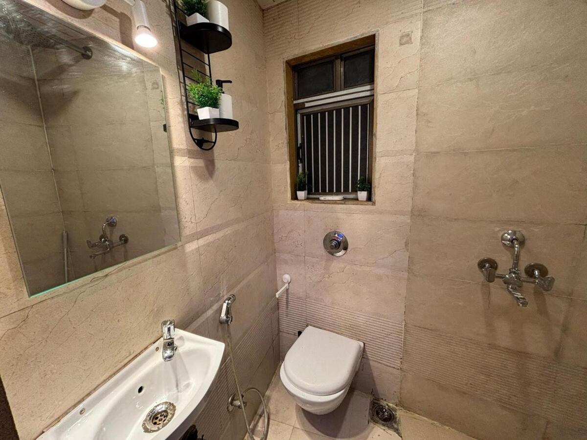 Apartment Ivy Splendour Dice Private Studio, Oshiwara Mumbai
