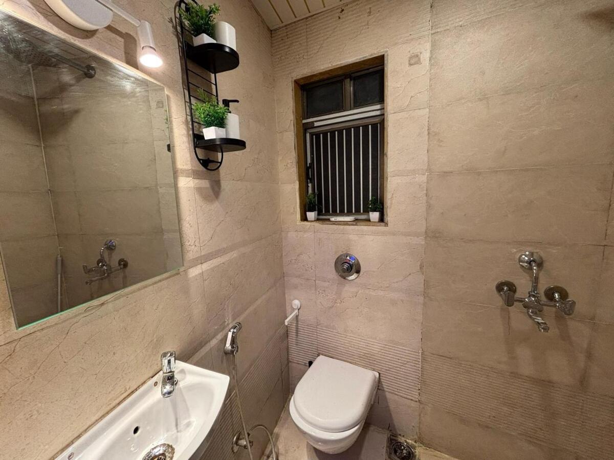 Apartment Ivy Splendour Dice Private Studio, Oshiwara Mumbai