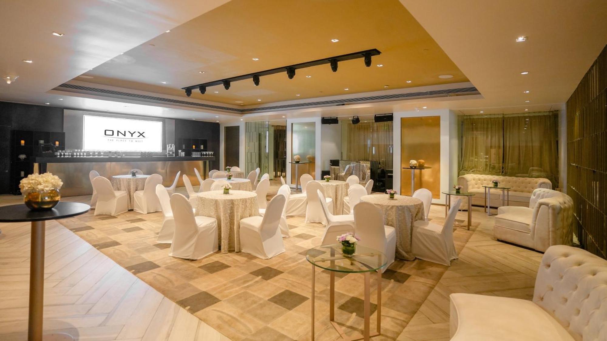 Hotel Intercontinental Marine Drive By Ihg 5*