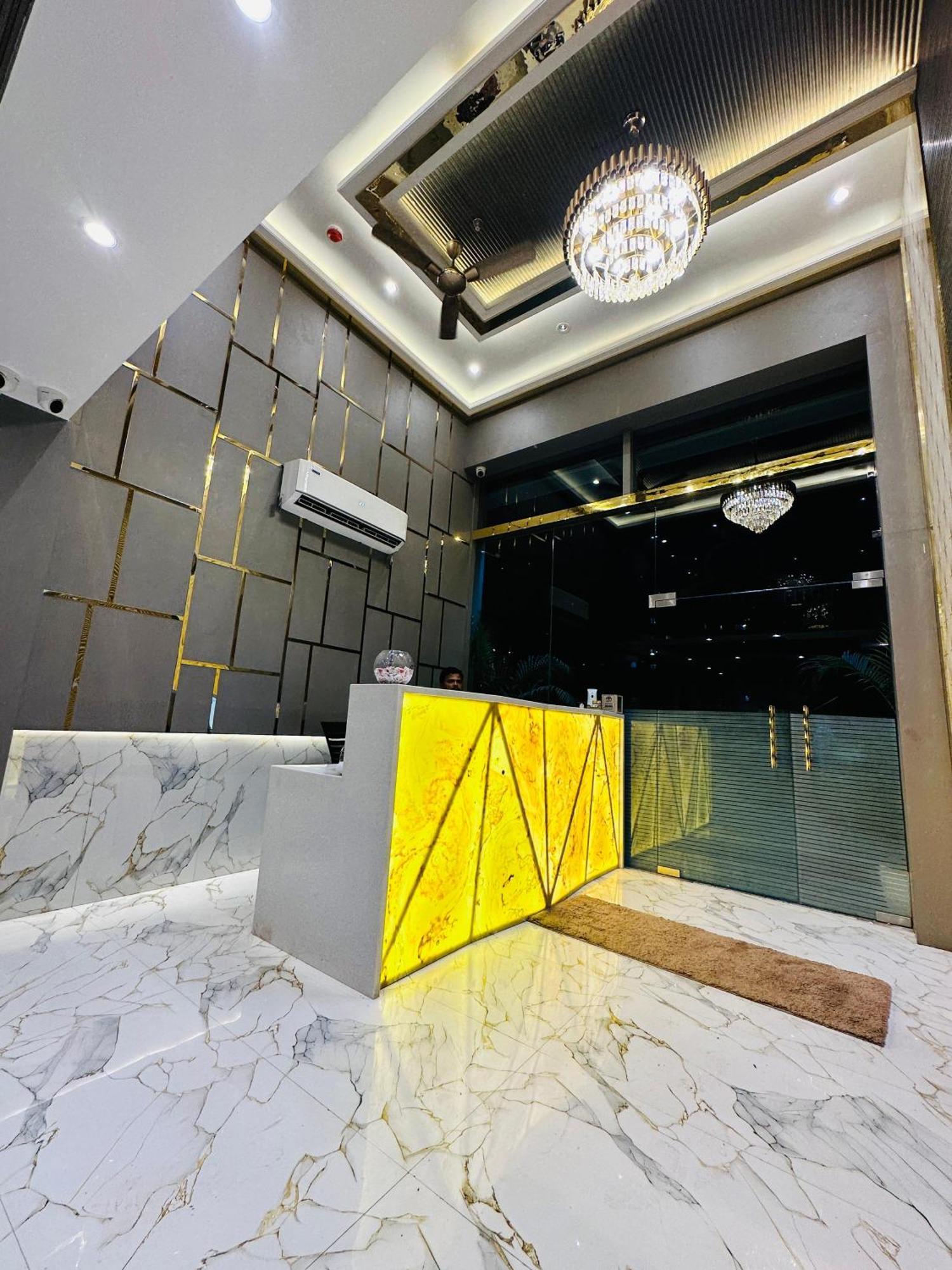 Bkc Gold View Mumbai