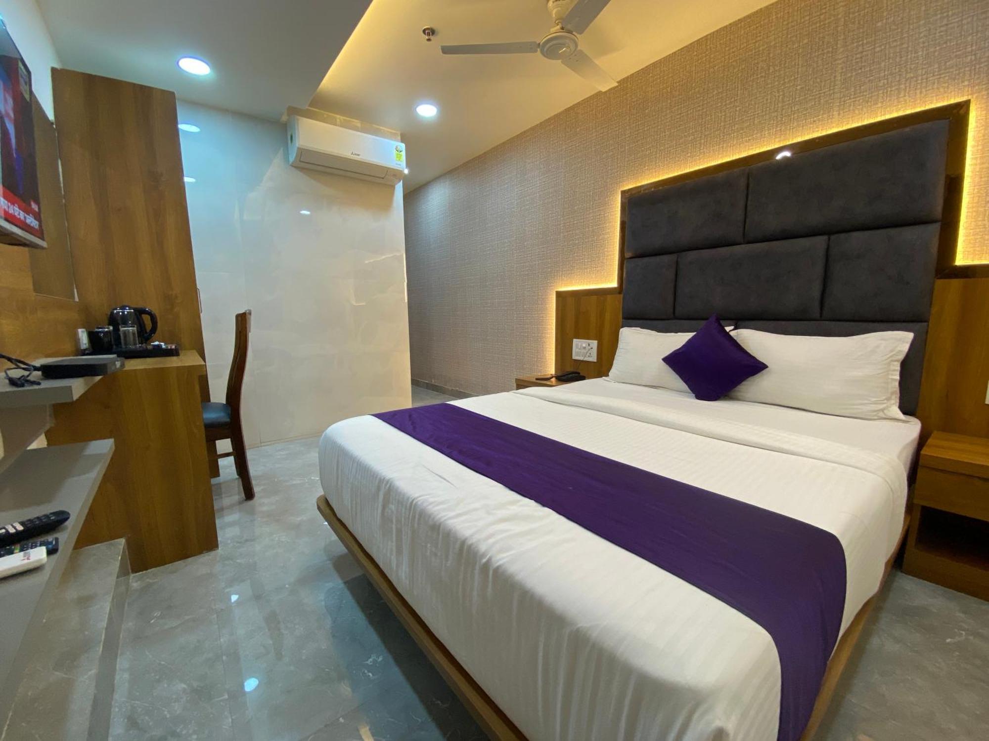 Bkc Gold View Hotel 3*
