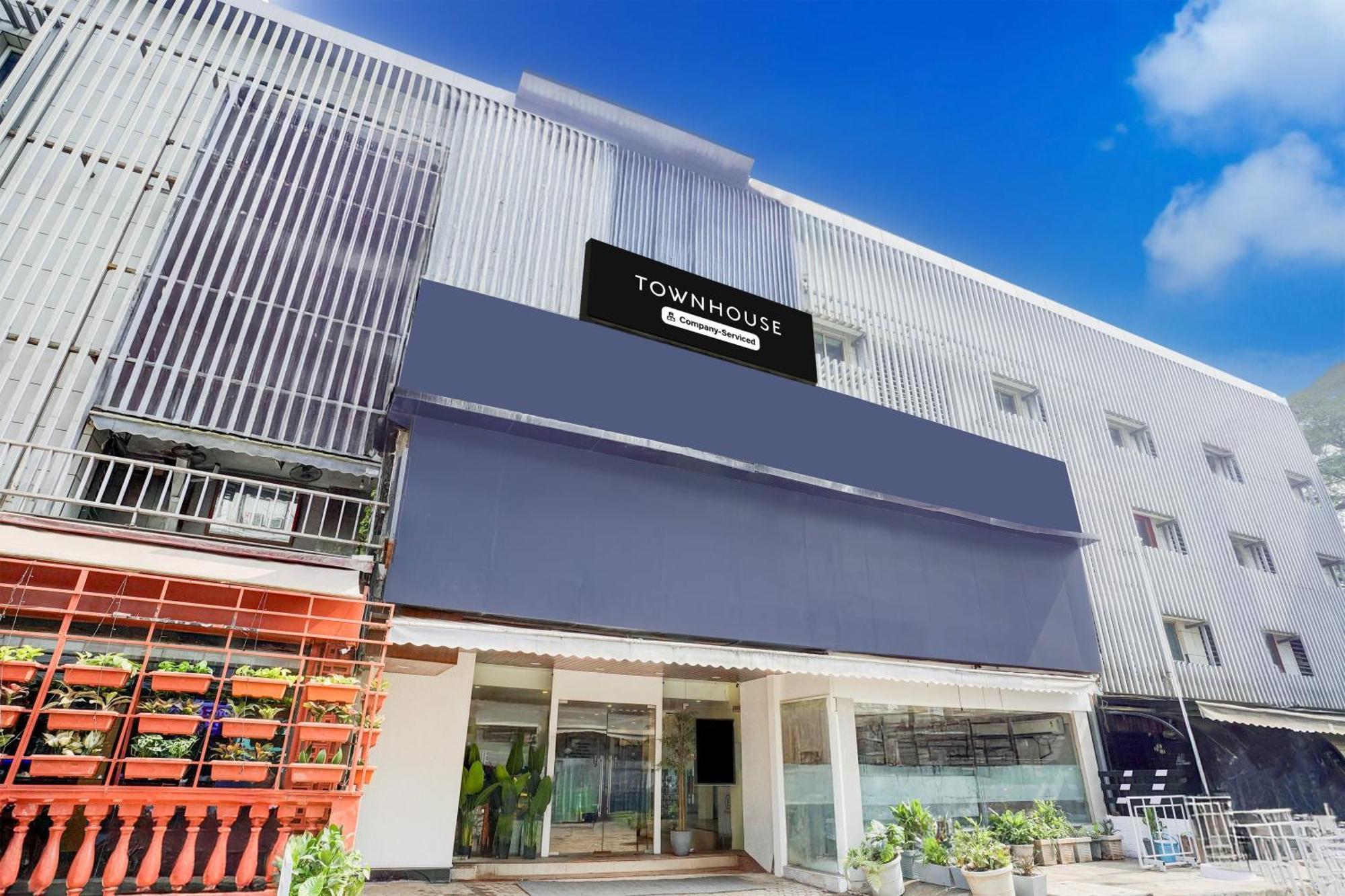 Hotel Super Townhouse Khar The Habitat Bombaim