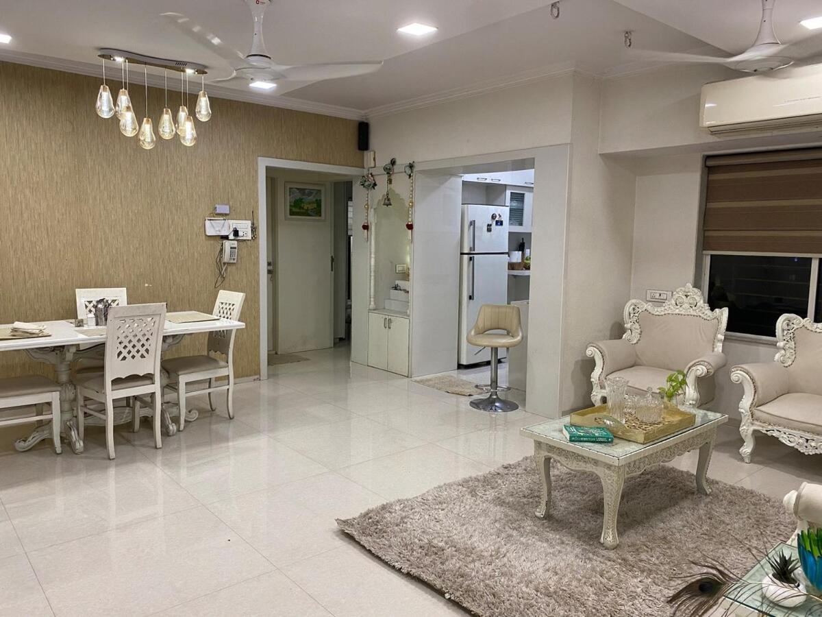 Lovely Two Bedrooms Huge In