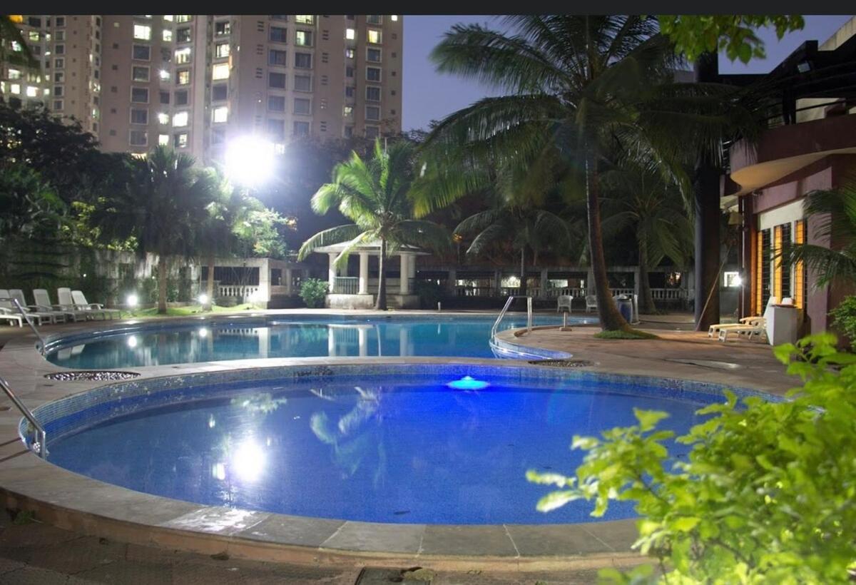 Lovely Two Bedrooms Huge In * Mumbai