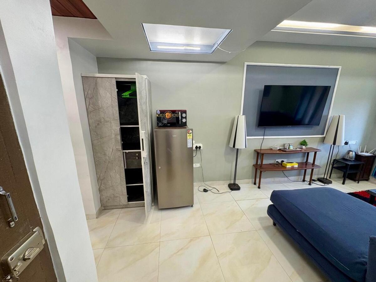 6th Floor 1bhk Close To Bkc Apartment *