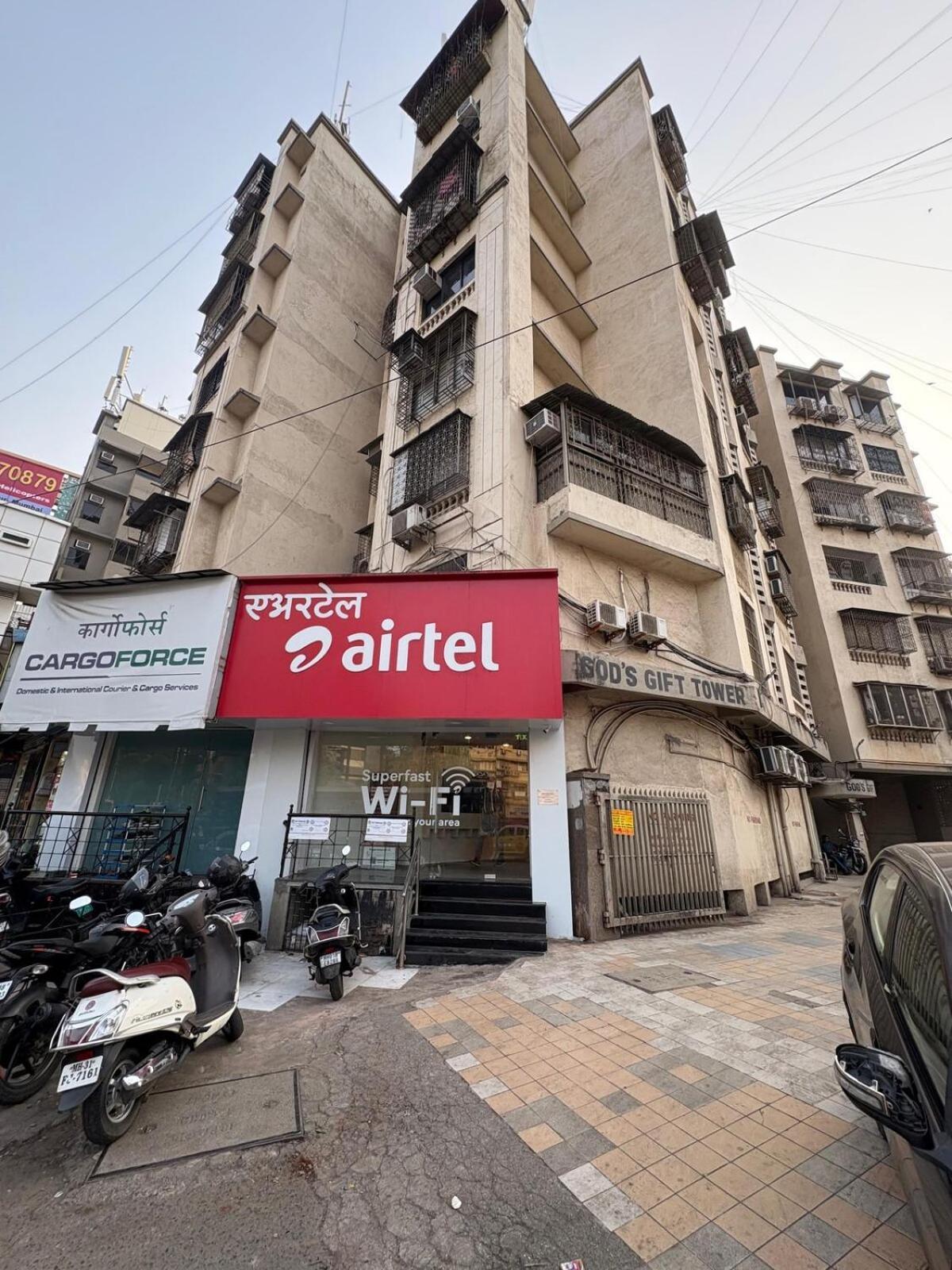 6th Floor 1bhk Close To Bkc * Mumbai