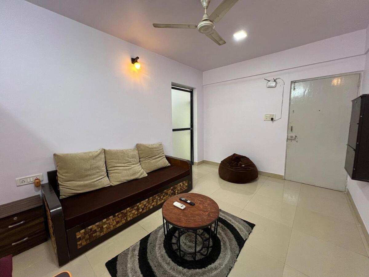 Apartment In Andheri West -007
