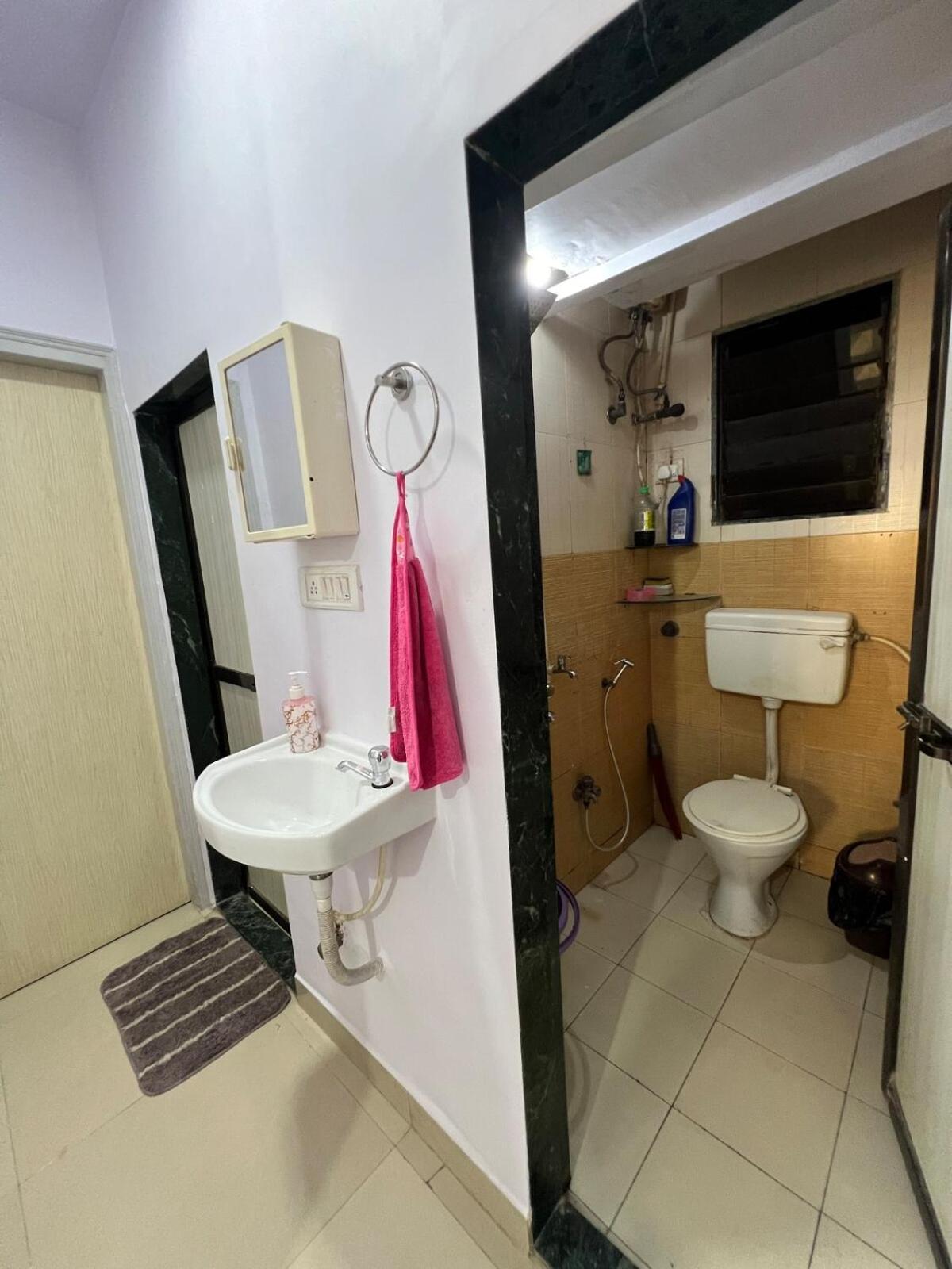 Apartment In Andheri West -007