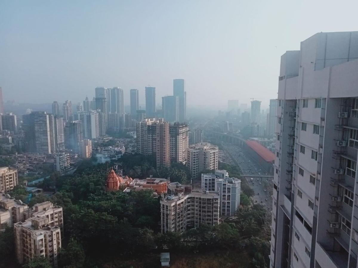 Apartment 1bhk In The Sky -oberoi Mall -city Skyline View *