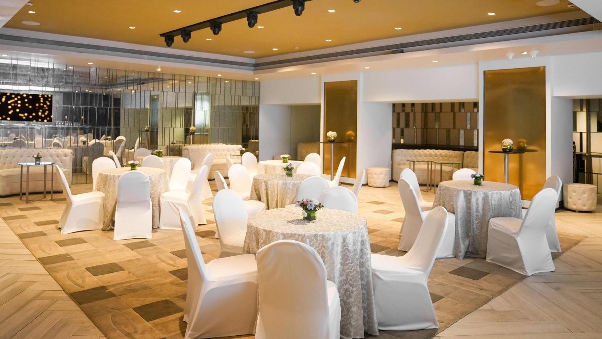Hotel Intercontinental Marine Drive By Ihg Mumbai