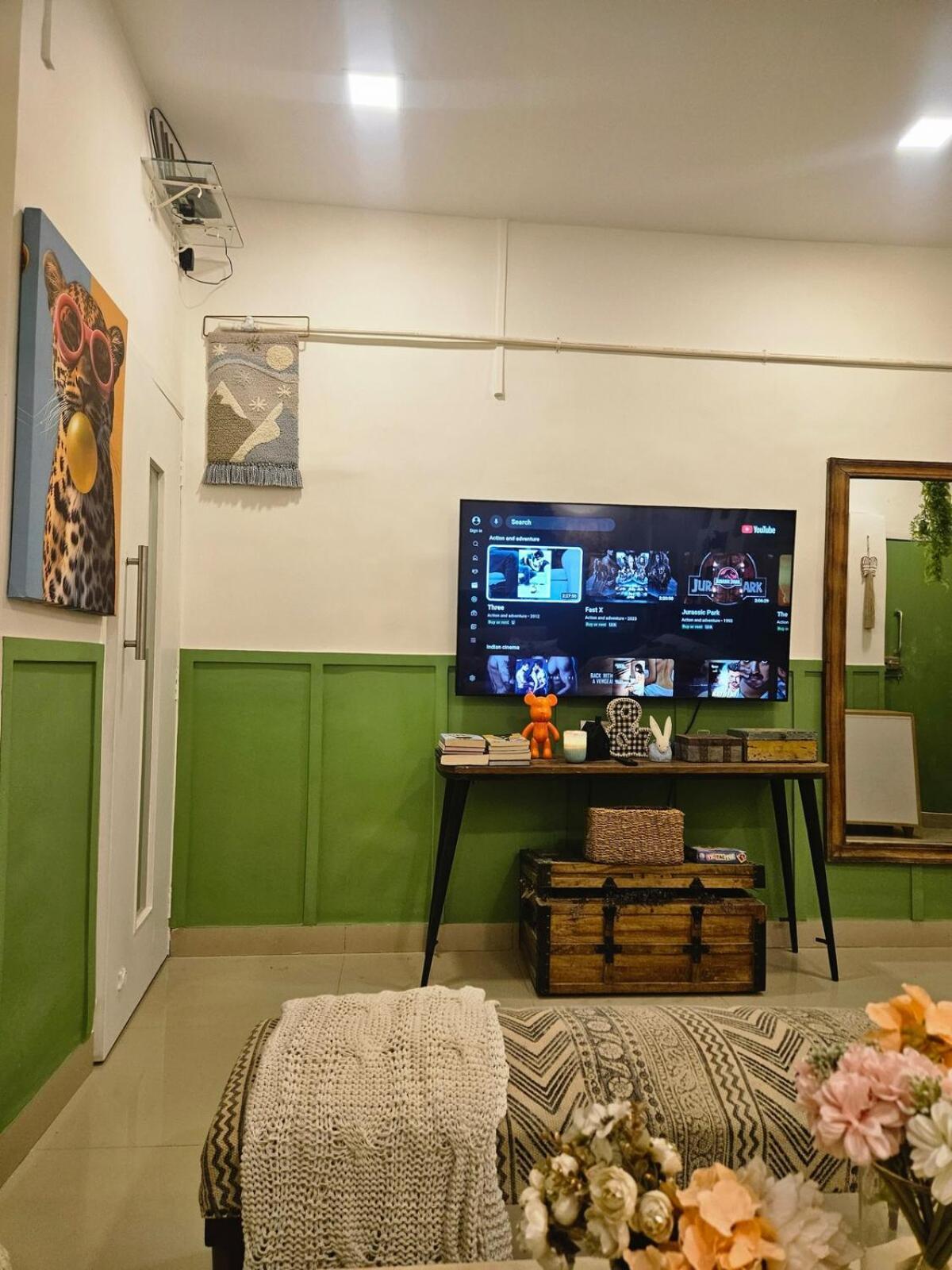 Apartment Style 2bhk Raja House, Bandra Mumbai