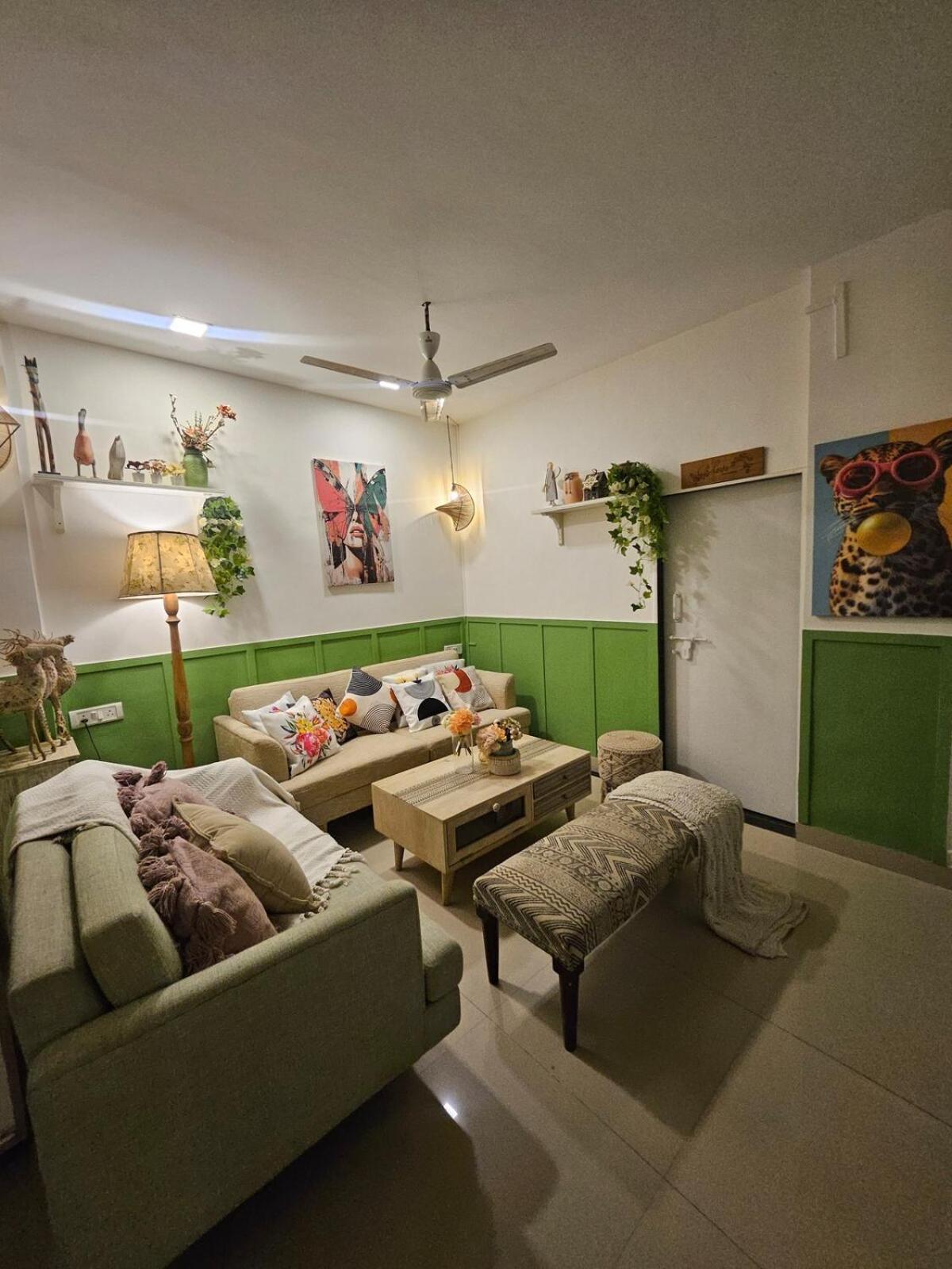 Apartment Style 2bhk Raja House, Bandra