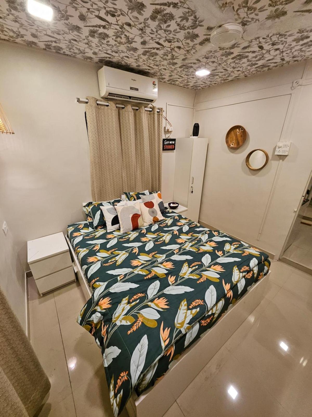Apartment Style 2bhk Raja House, Bandra Mumbai