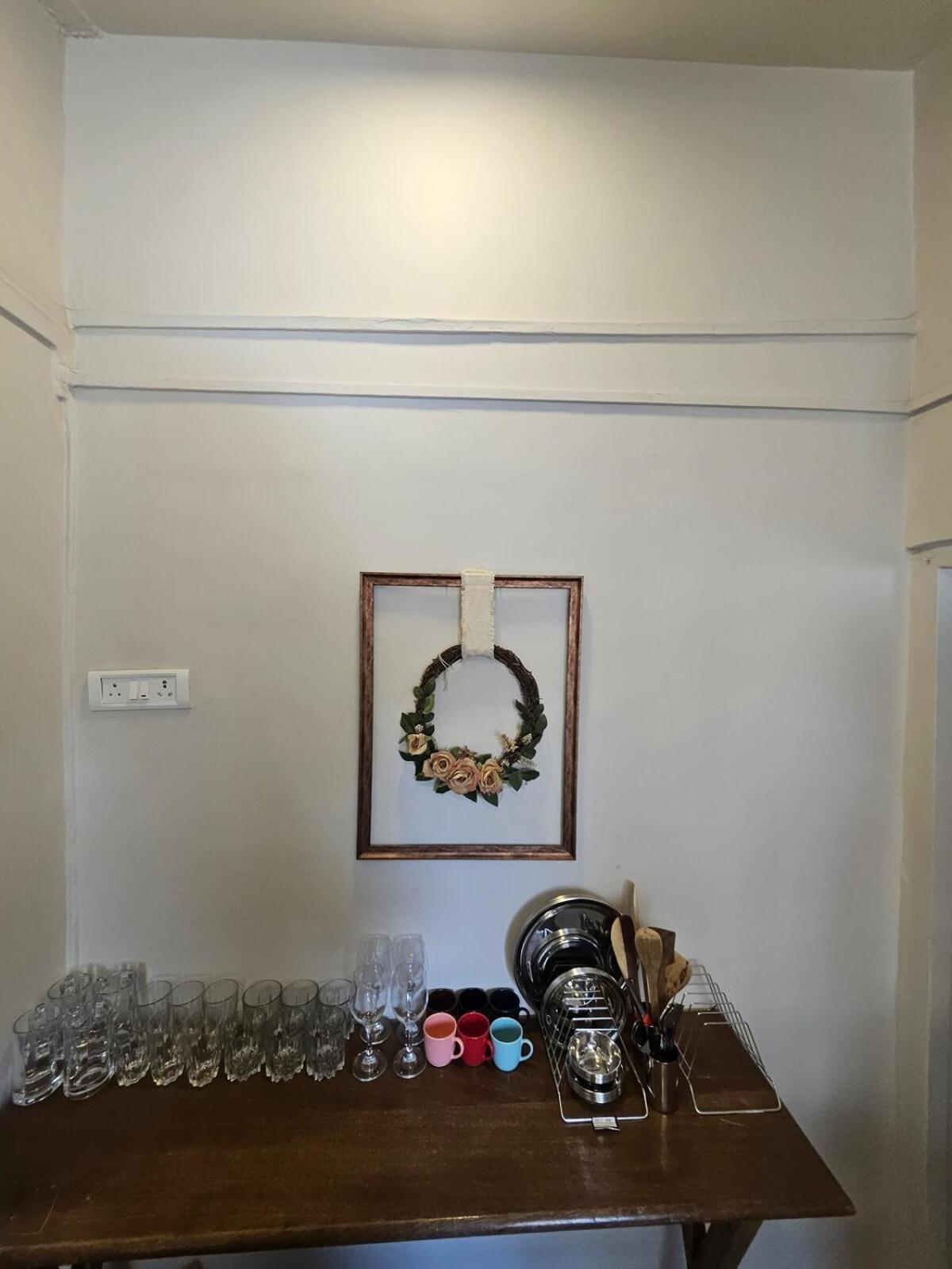 Style 2bhk Raja House, Bandra * Mumbai