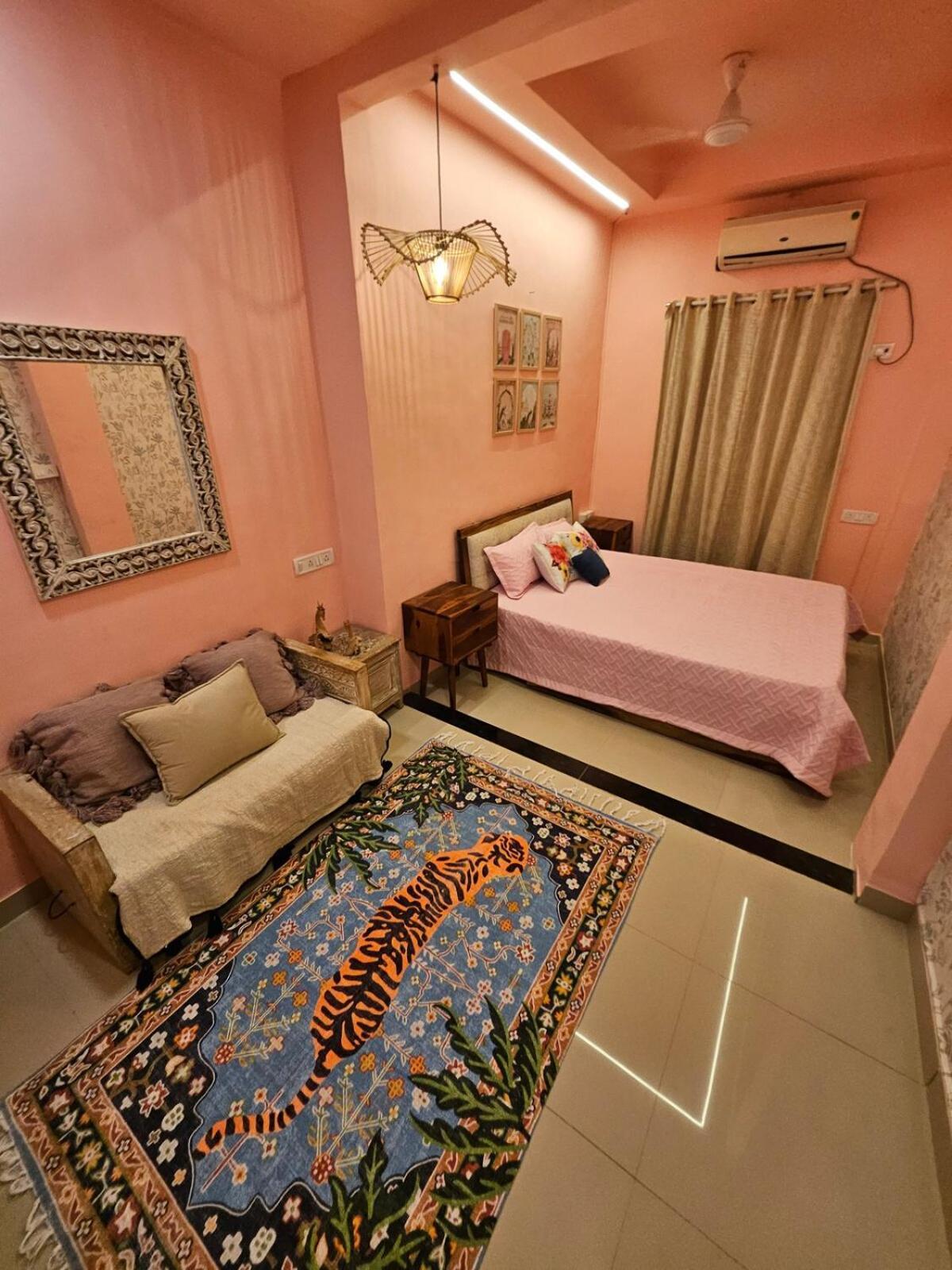 Style 2bhk Raja House, Bandra