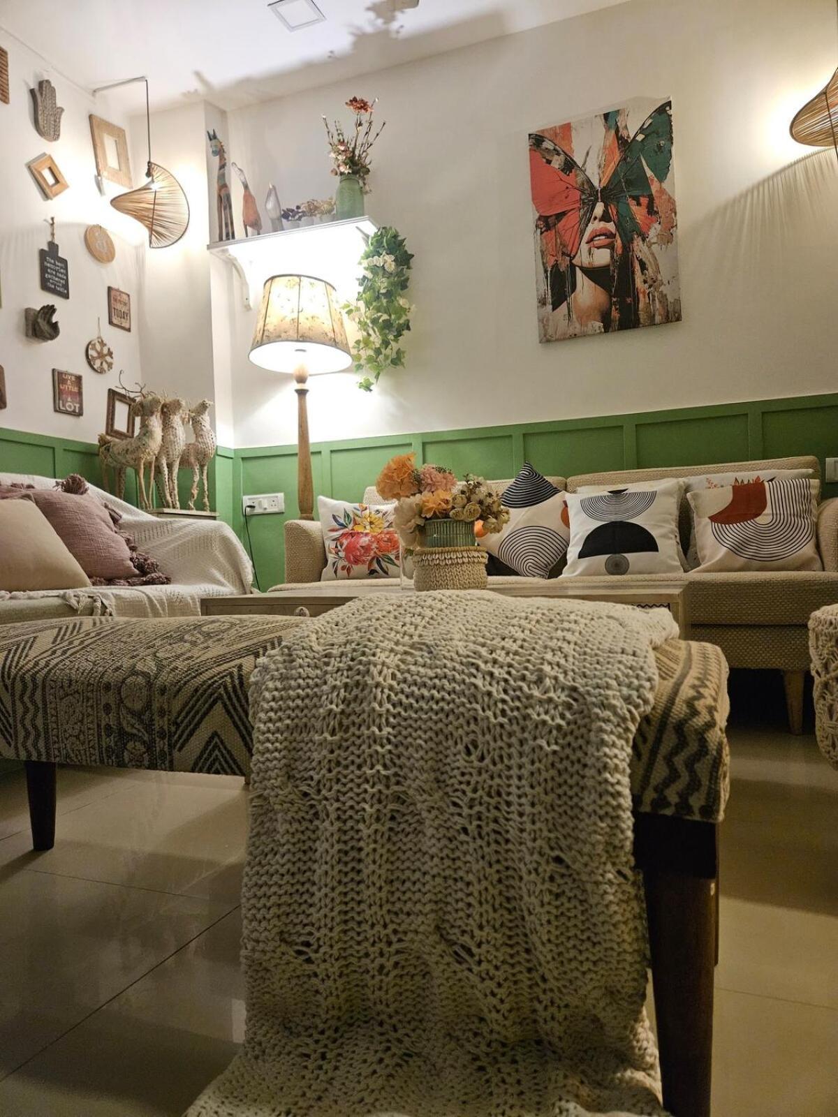 Style 2bhk Raja House, Bandra *