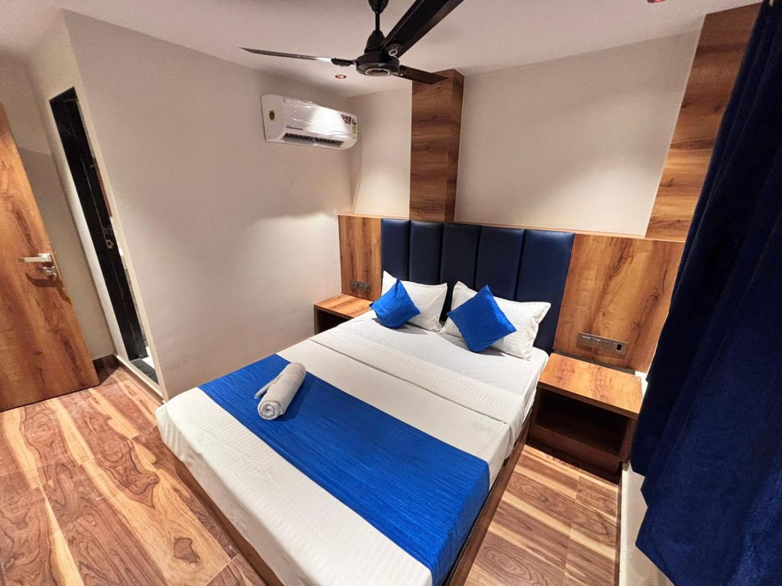 Lavish Park Hotel 2*