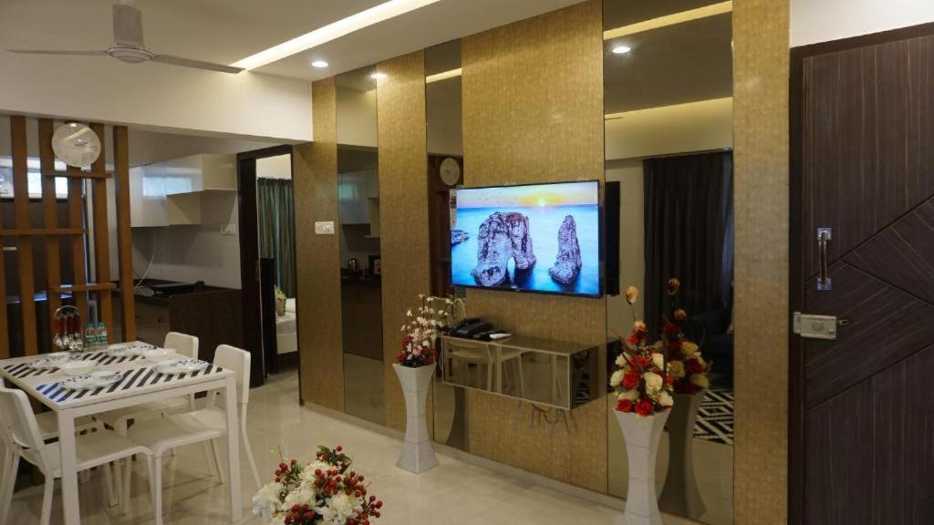 2br Theme In Chembur Apartment Mumbai
