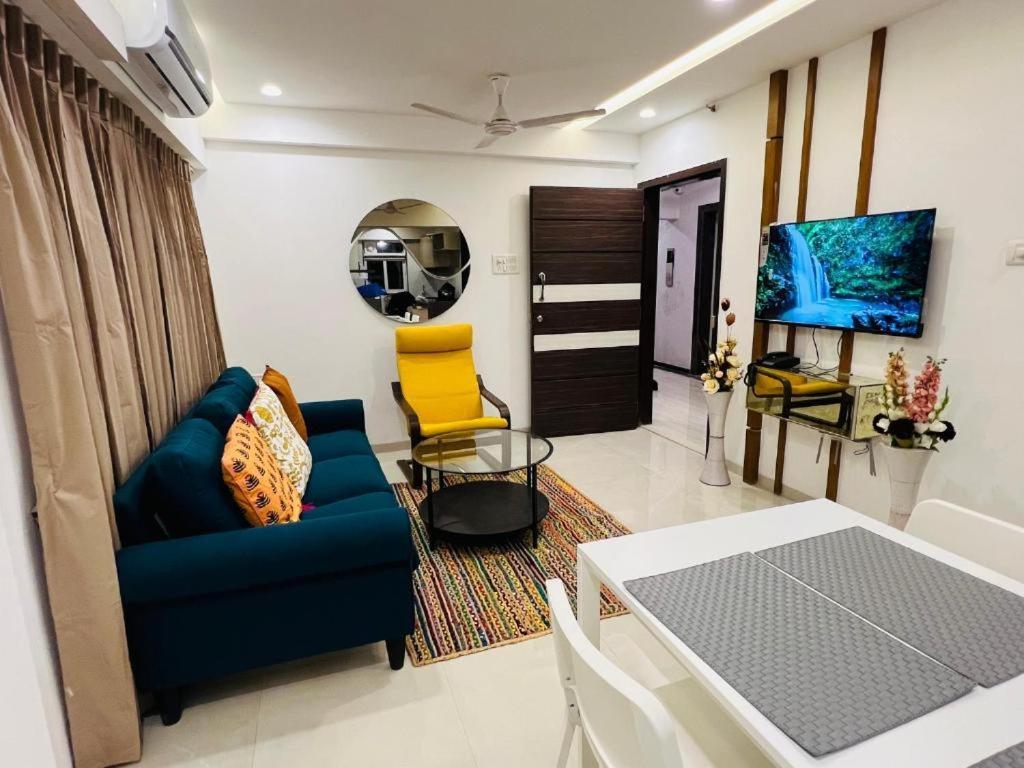 2br Theme In Chembur Apartment Mumbai