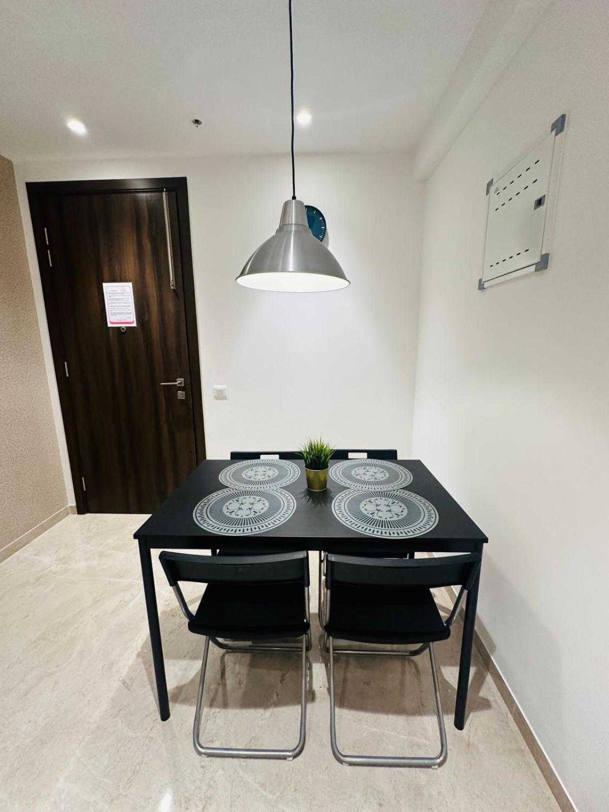 Apartment 1br Theme In Powai Mumbai