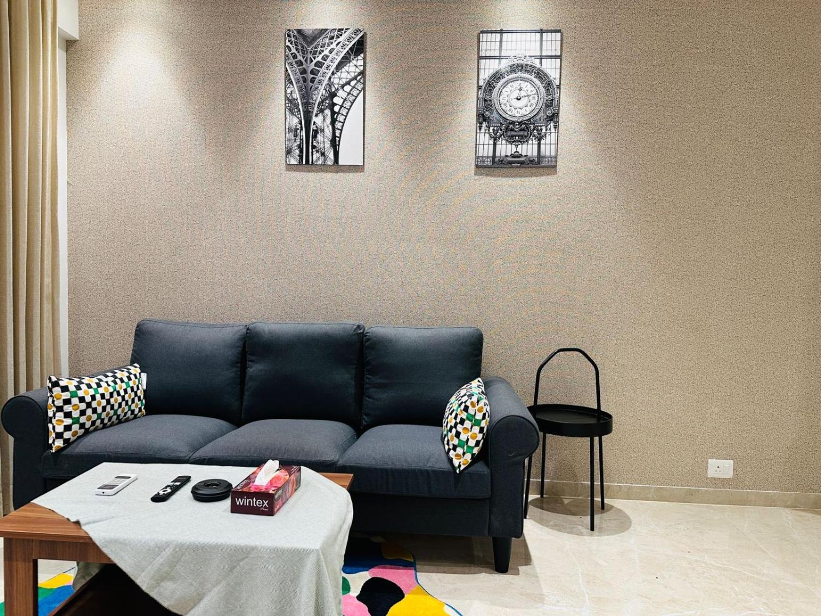 1br Theme In Powai * Mumbai