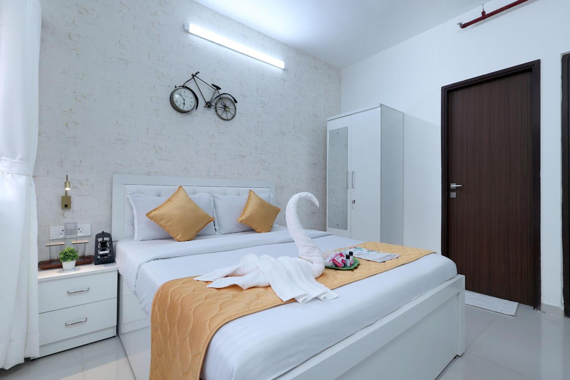 Gagal - Malad Apartment
