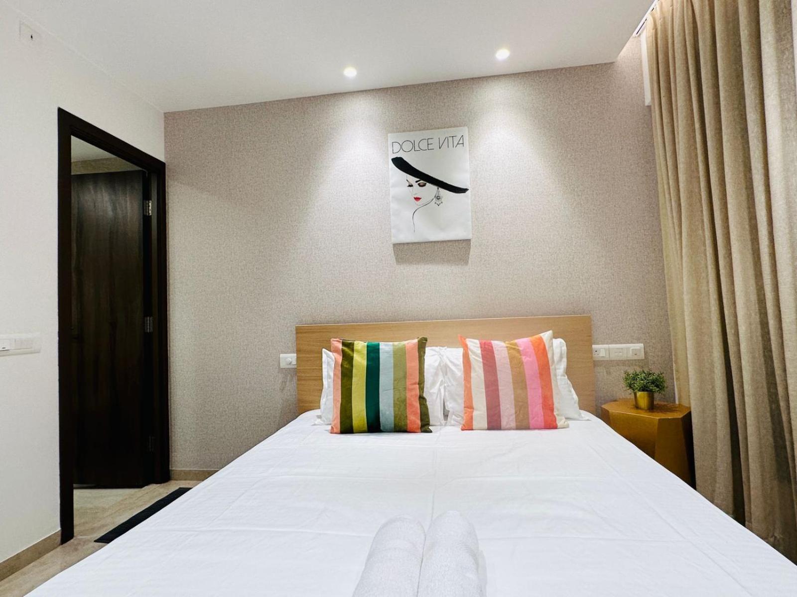 Apartment 1br Theme In Powai Mumbai