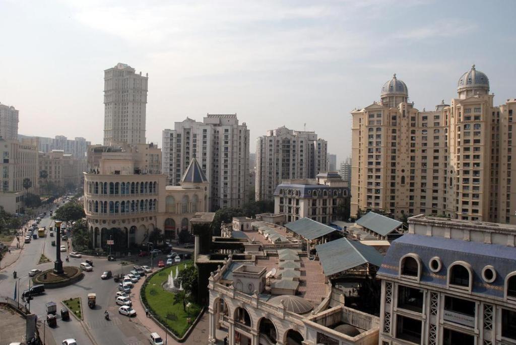 Apartment 1br Theme In Powai Mumbai