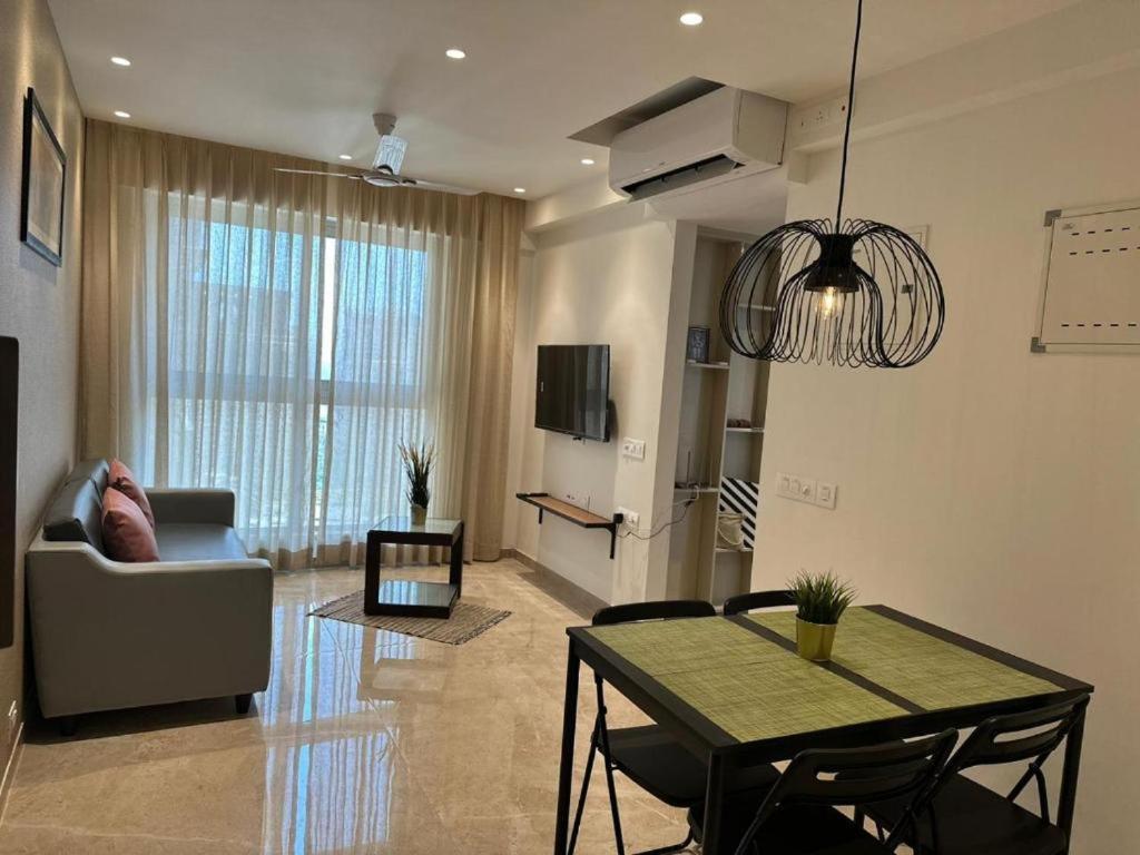 1br Theme In Powai *