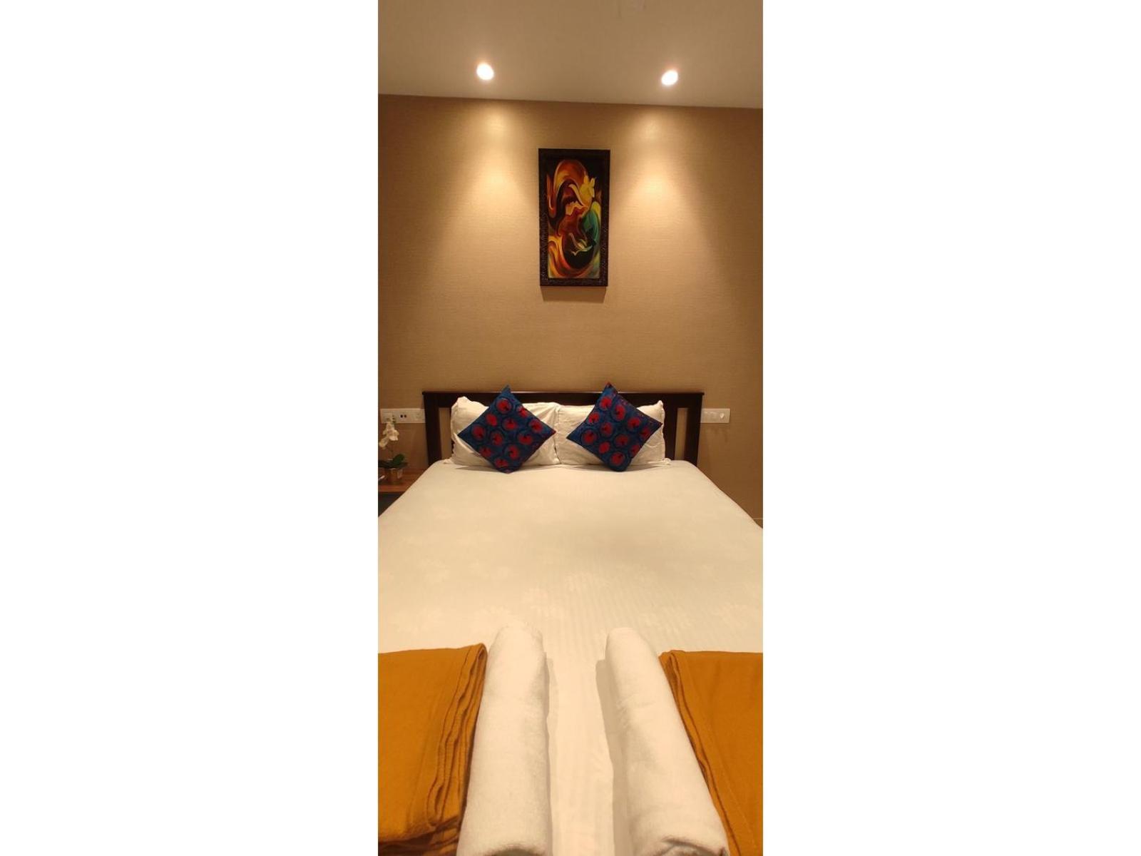 1br Theme In Powai *