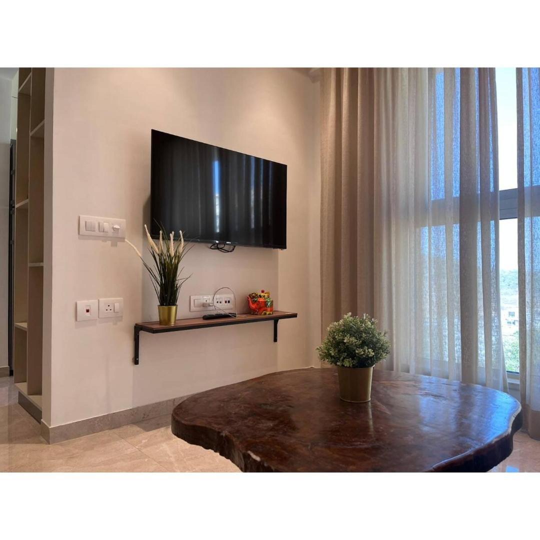 1br Theme In Powai *