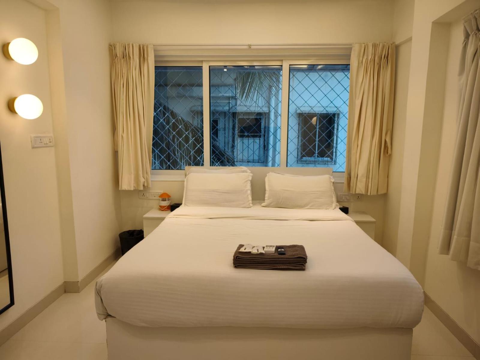 Lyon Cozy 1 Bhk With Secure Cctv Access Apartment Mumbai